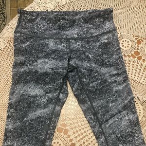 lululemon size 8 excellent condition